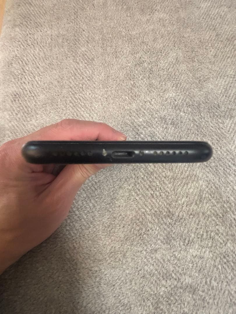 Apple iPhone XR ブラック 画面にひびあり