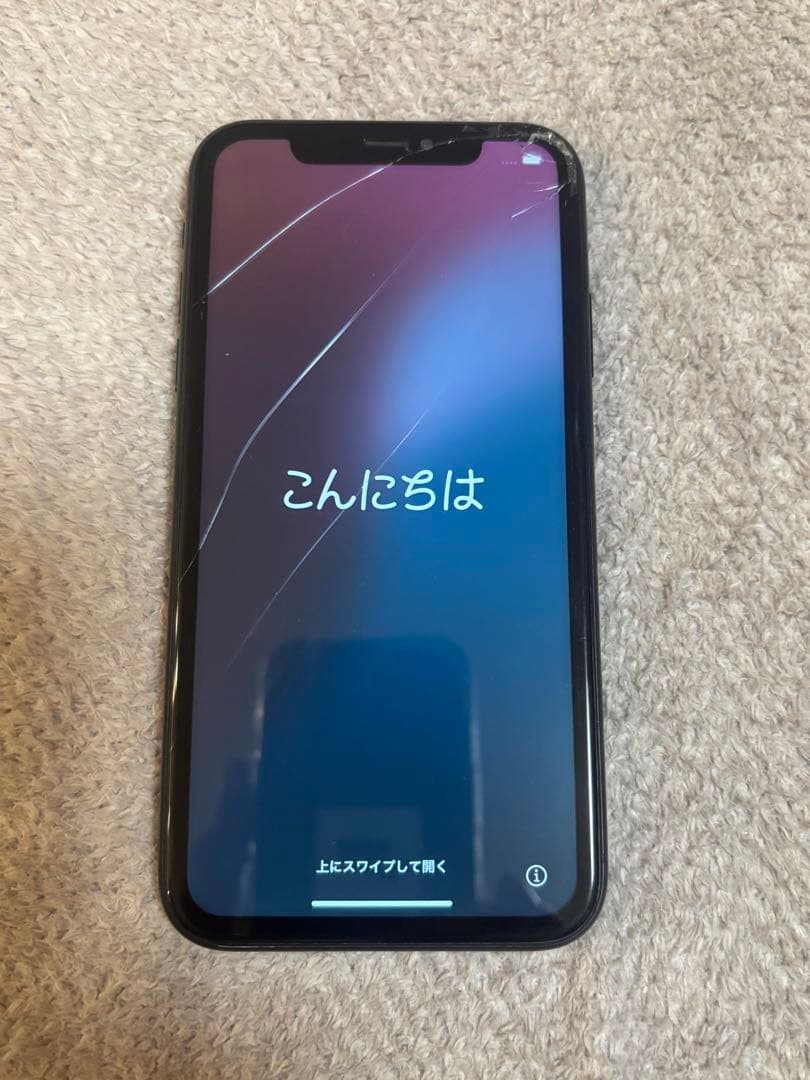 Apple iPhone XR ブラック 画面にひびあり