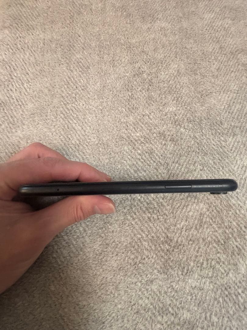 Apple iPhone XR ブラック 画面にひびあり
