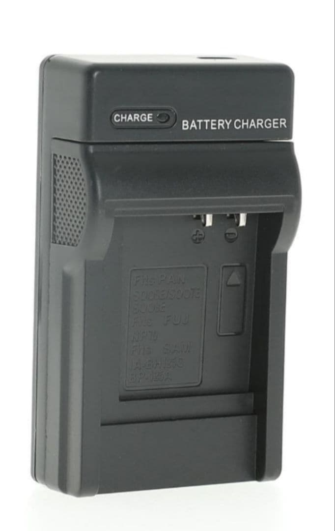 合馬公式アカウント1新品充電器付き　RICOH　GX100