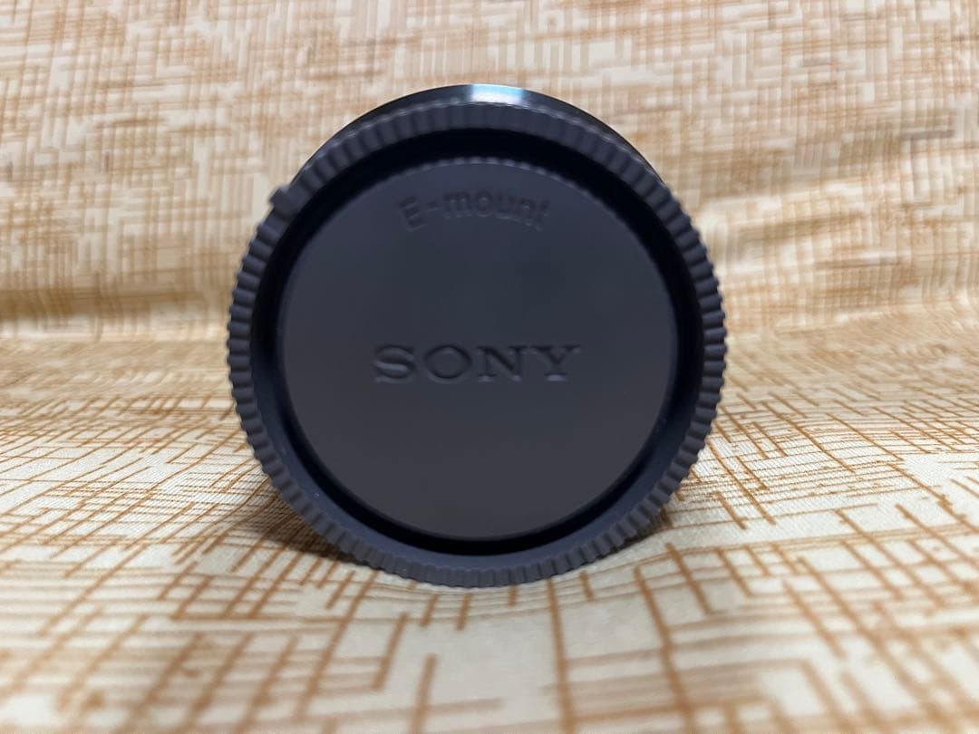 SONY E 10-18mm F4 OSS レンズ