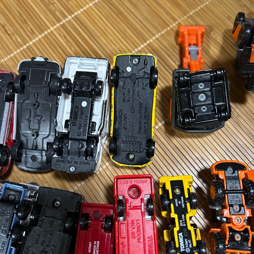 ミニカーセット ２６個