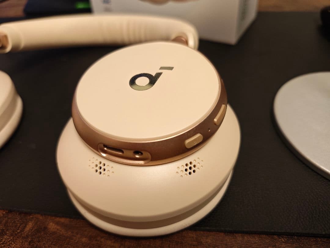 space one soundcore anker ホワイト