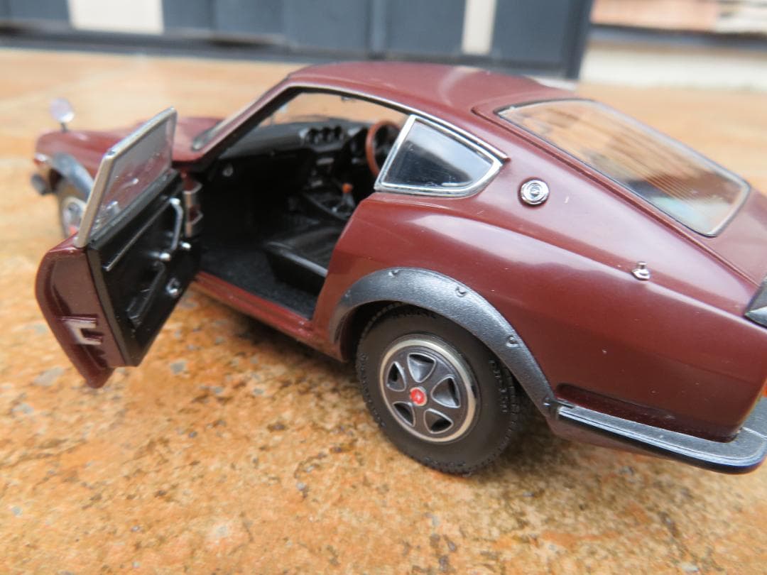 エブロ　1/24　フェアレディ240ZG