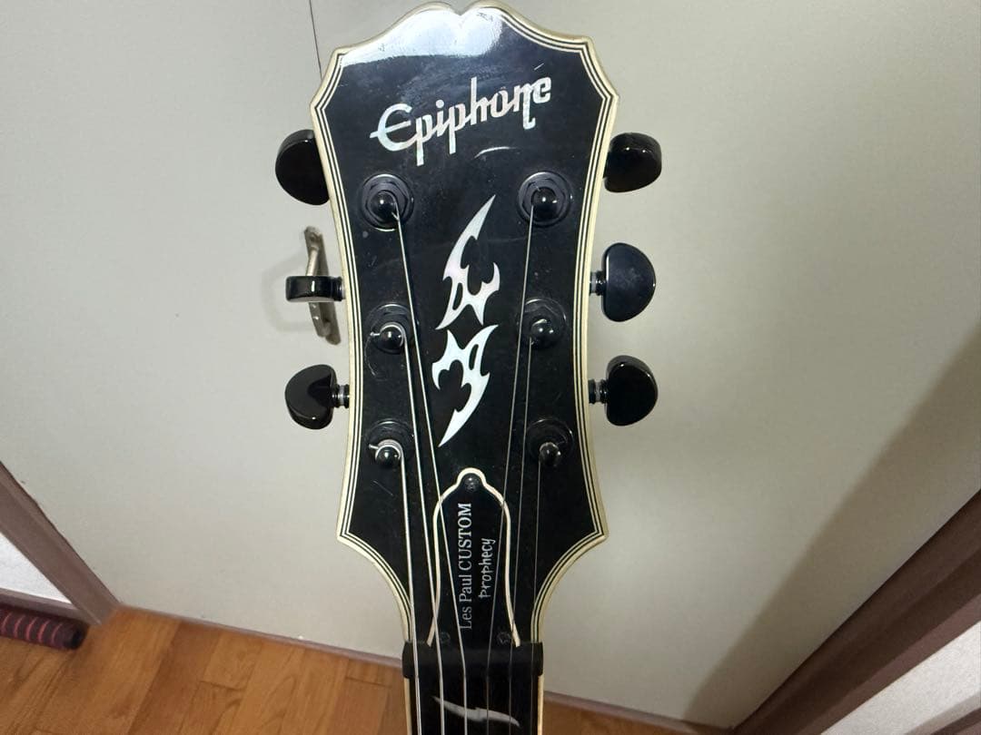 Epiphone Les Paul custom ビンテージ　ハードケース付き