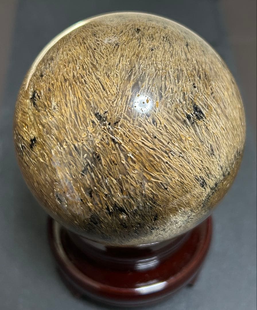 ゴールデンルチルクォーツクリスタル　丸玉　404.5g