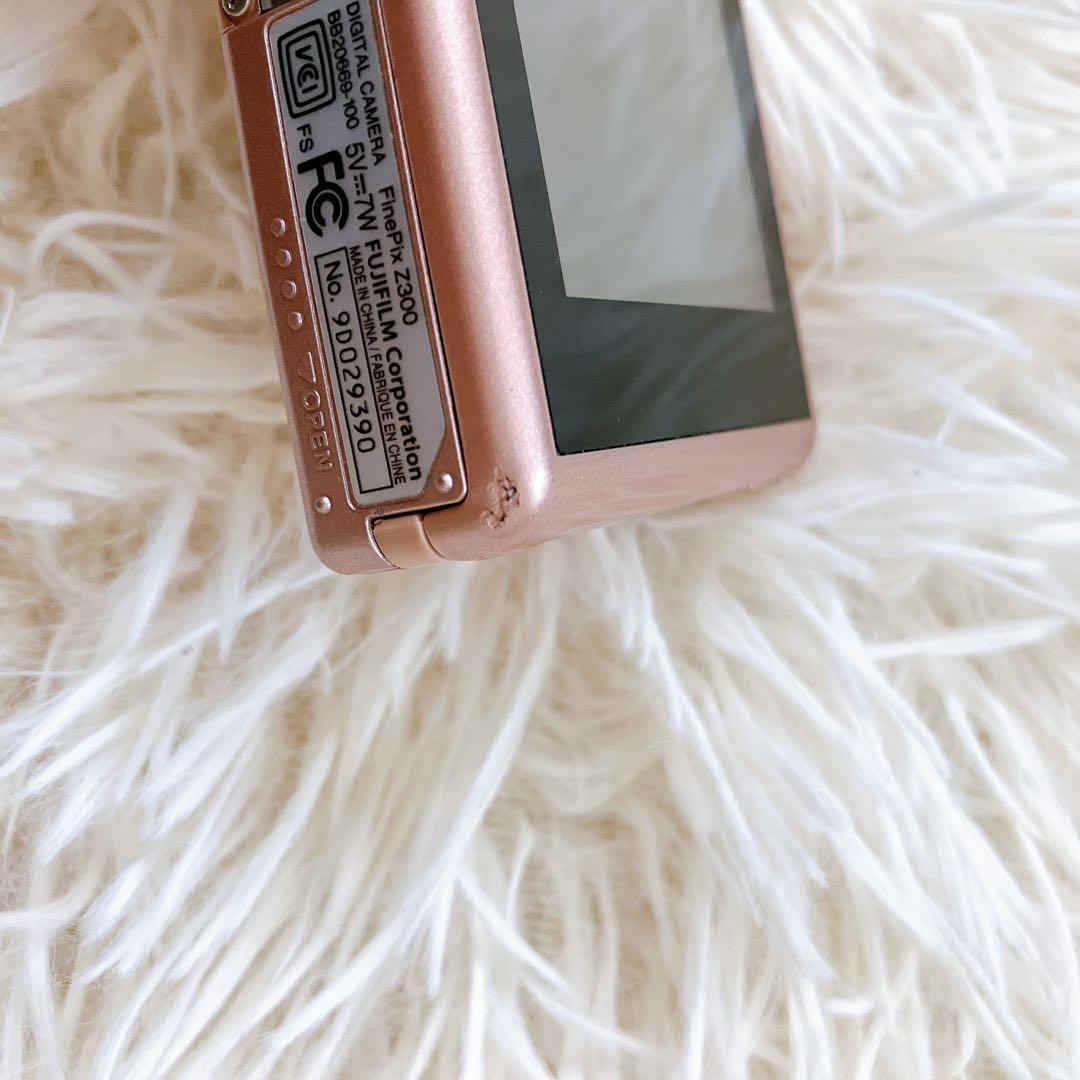 FUJIFILM　FINEPIX　Z300　ピンクゴールド　デジカメ 人気カラー