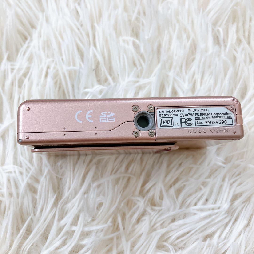 FUJIFILM　FINEPIX　Z300　ピンクゴールド　デジカメ 人気カラー