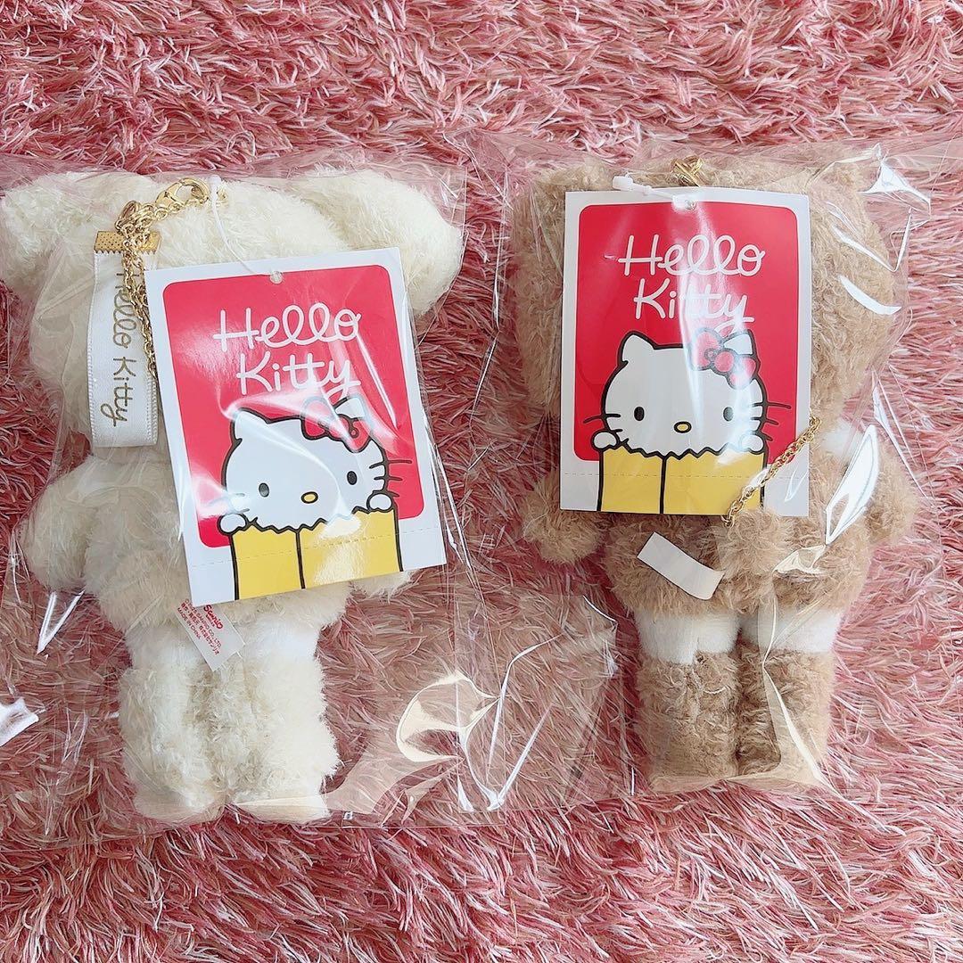 ハローキティ展　ぬいぐるみマスコット　雪うさぎ　クマスーツ