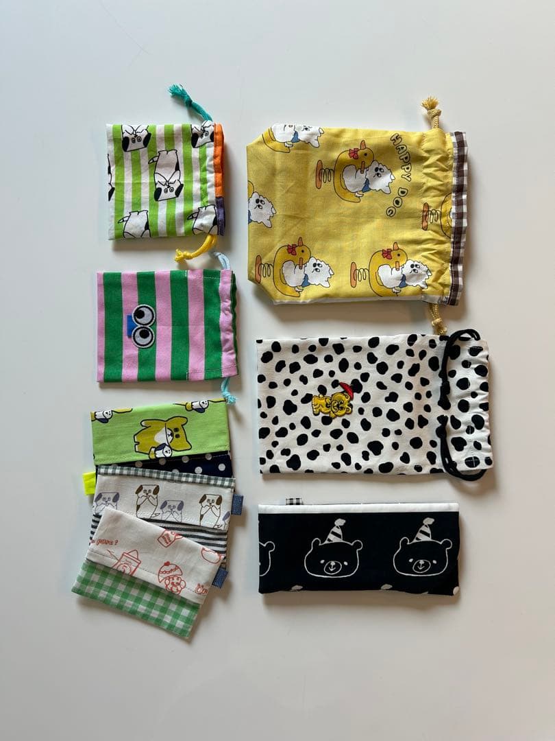 鳥を抱いたワンちゃんティッシュケース　男の子女の子　入園入学　アメリカン　ポップ