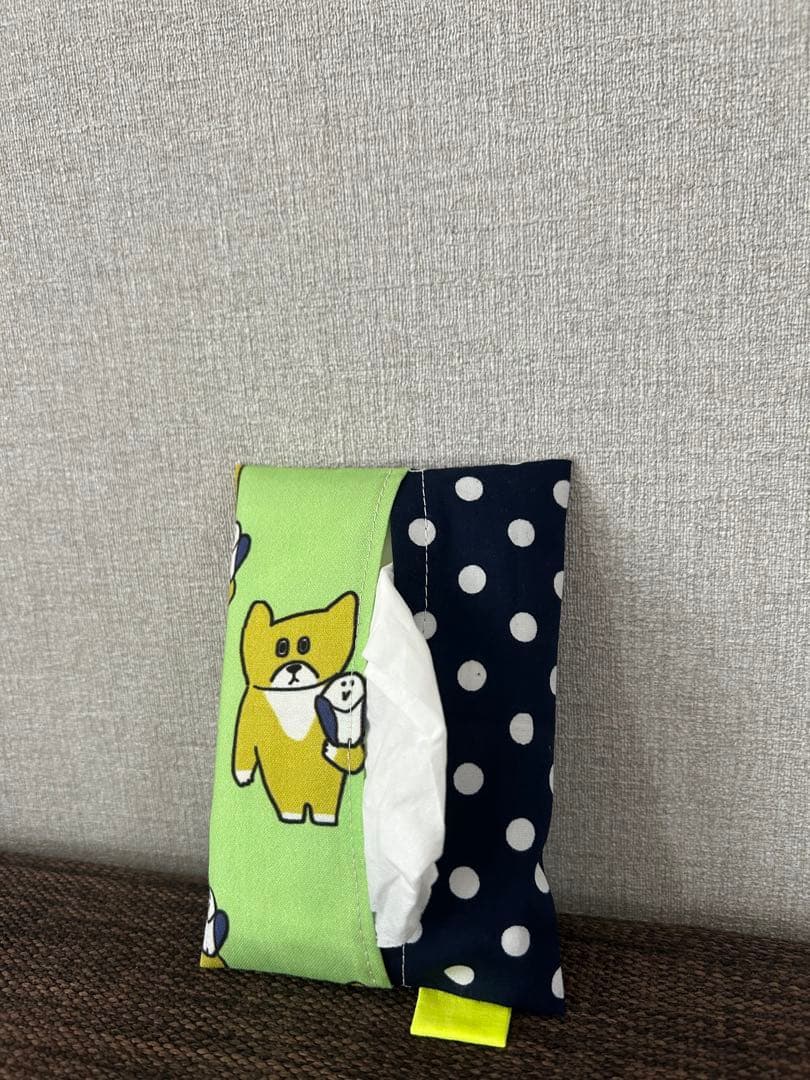 鳥を抱いたワンちゃんティッシュケース　男の子女の子　入園入学　アメリカン　ポップ