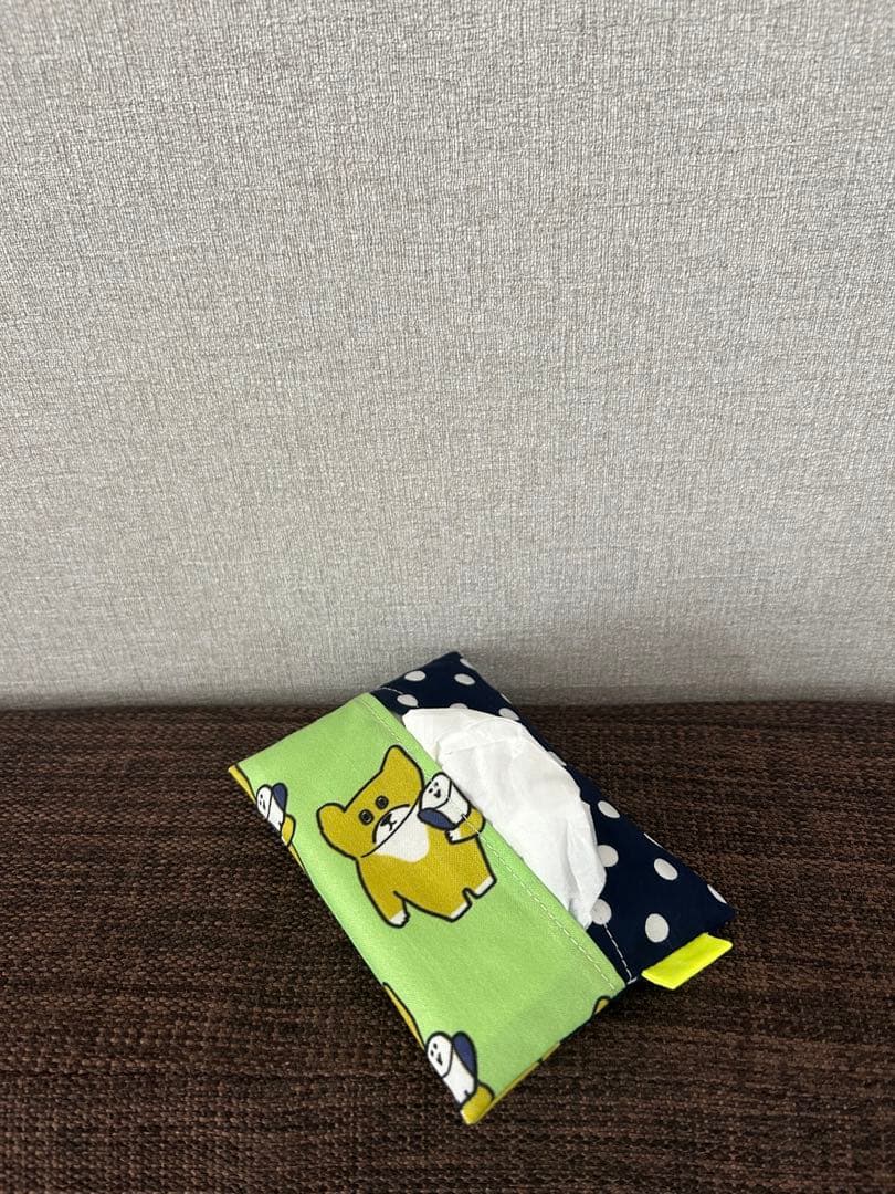 鳥を抱いたワンちゃんティッシュケース　男の子女の子　入園入学　アメリカン　ポップ