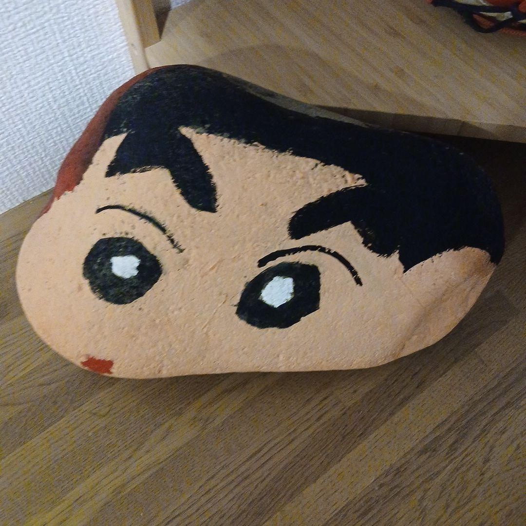 クレヨンしんちゃん 顔の石
