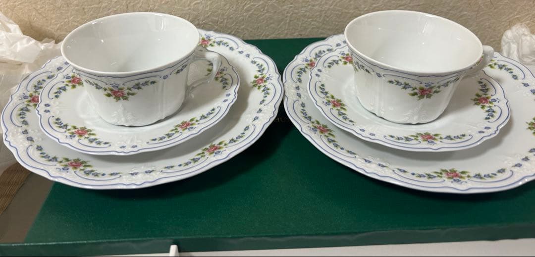 Hutschenreuther 花柄カップと皿セット