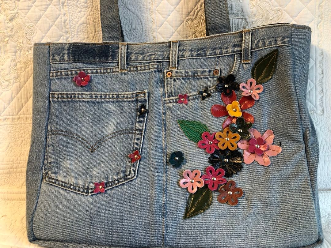 デニム　リメイク　トート　バッグ 花柄　Ｂ4 Levi's（リーバイス）