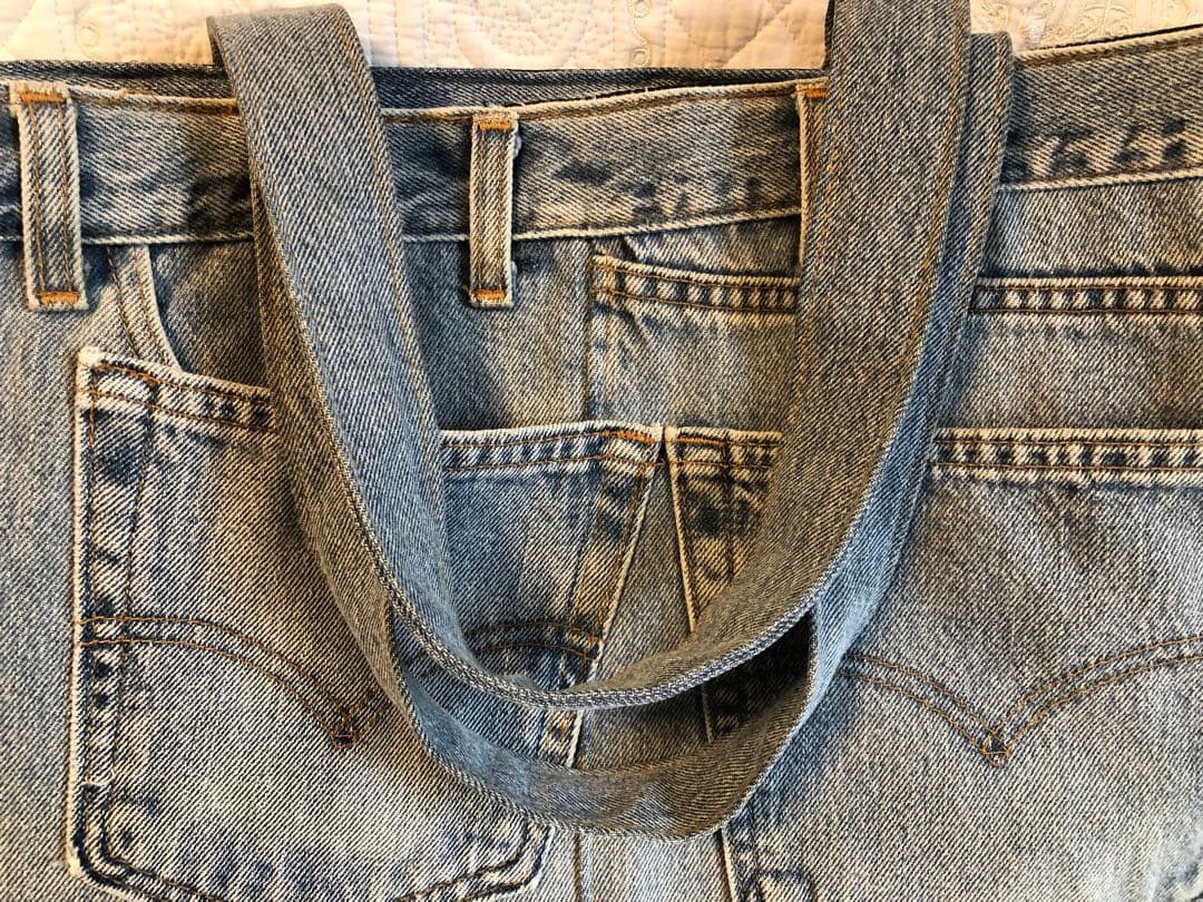 デニム　リメイク　トート　バッグ 花柄　Ｂ4 Levi's（リーバイス）
