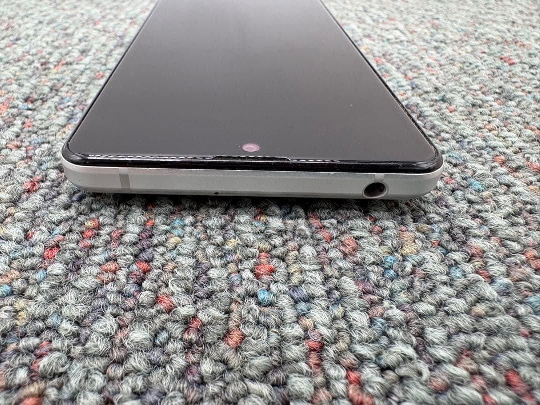 AQUOS sense4　SH-41A　64GB　スマホ　Android　981