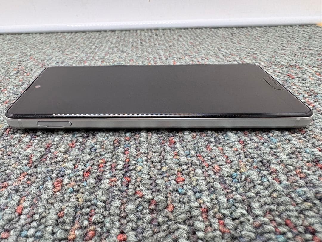 AQUOS sense4　SH-41A　64GB　スマホ　Android　981
