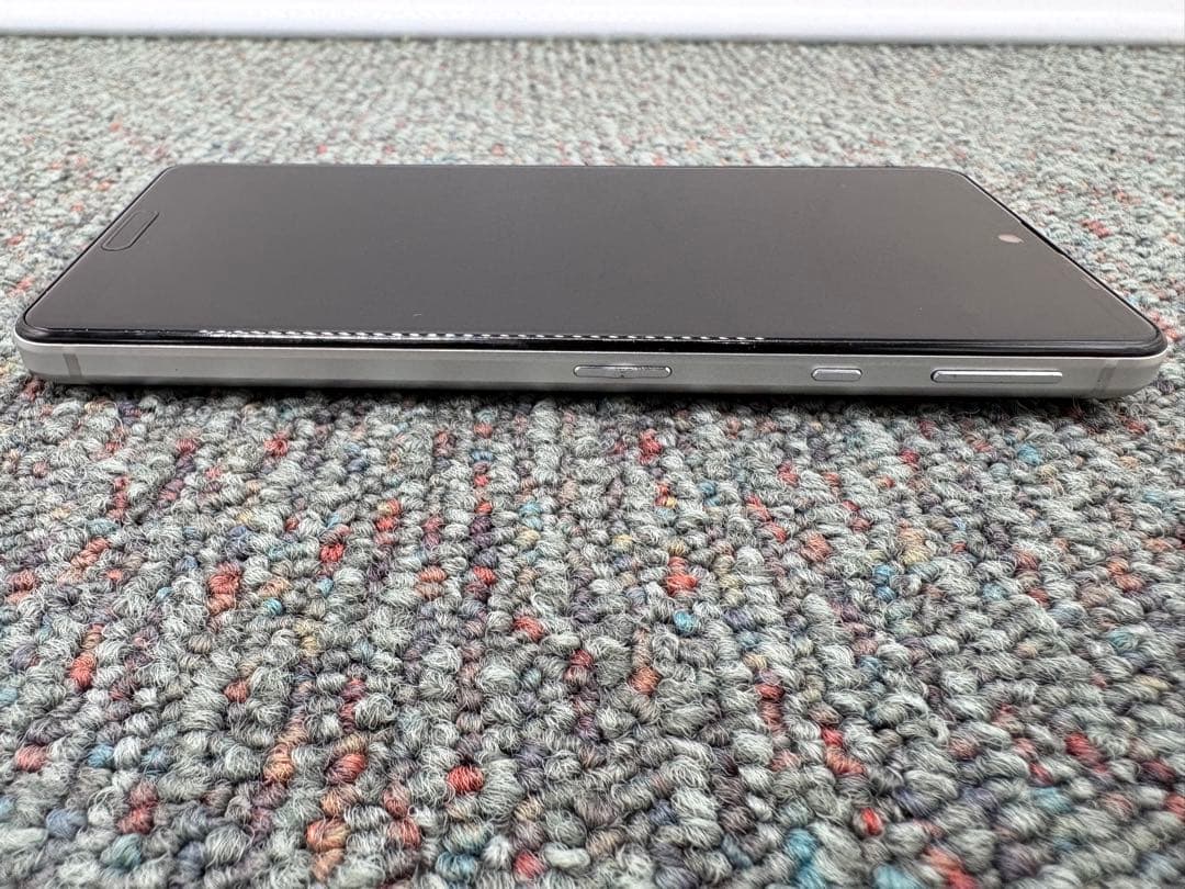 AQUOS sense4　SH-41A　64GB　スマホ　Android　981