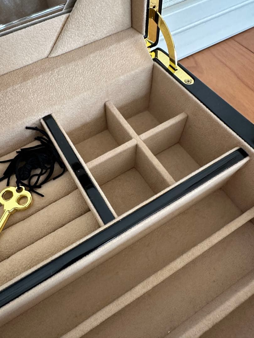  Hausen アクセサリーケース