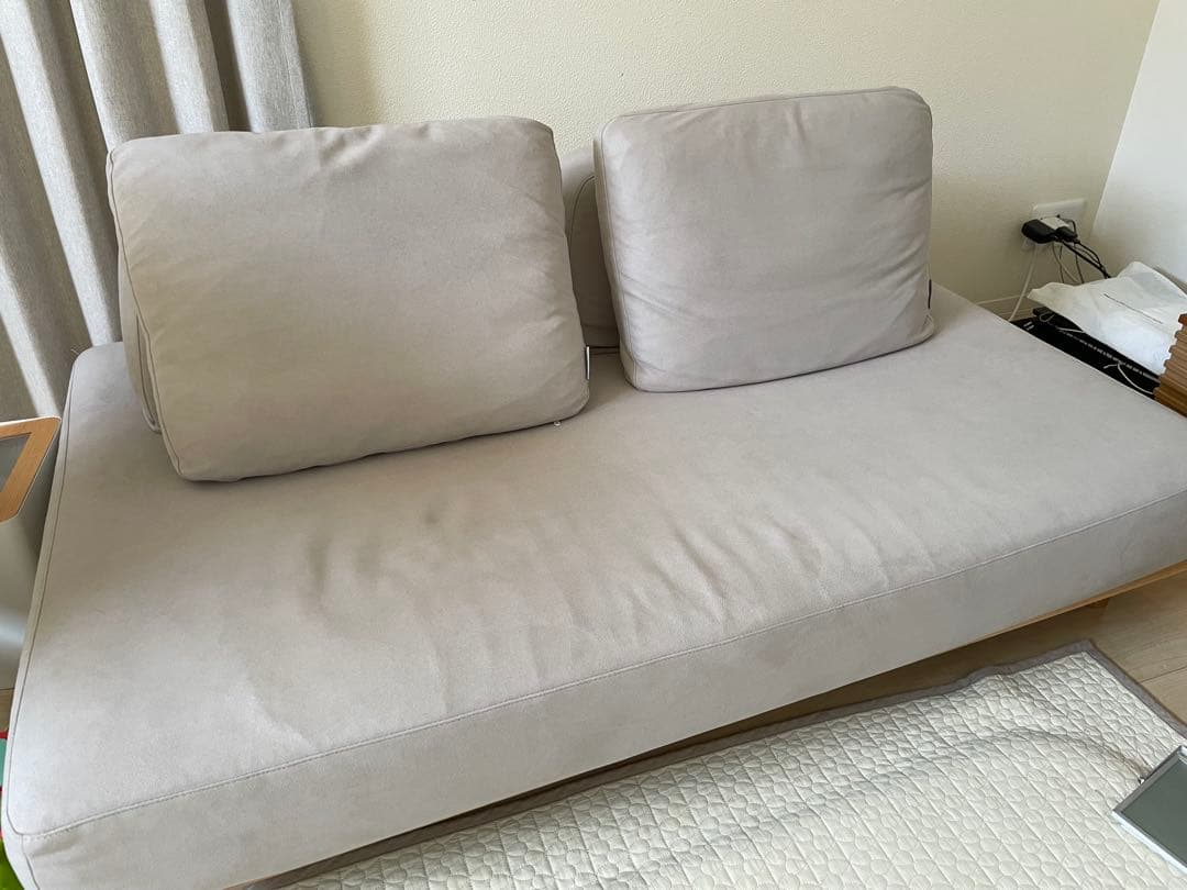 Fumi 無駄のないソファー　ペット対応生地　背もたれ、クッション付き