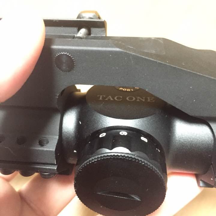 ミスター☆サタン タックワンスコープ 1.2〜4倍率 マウント付き