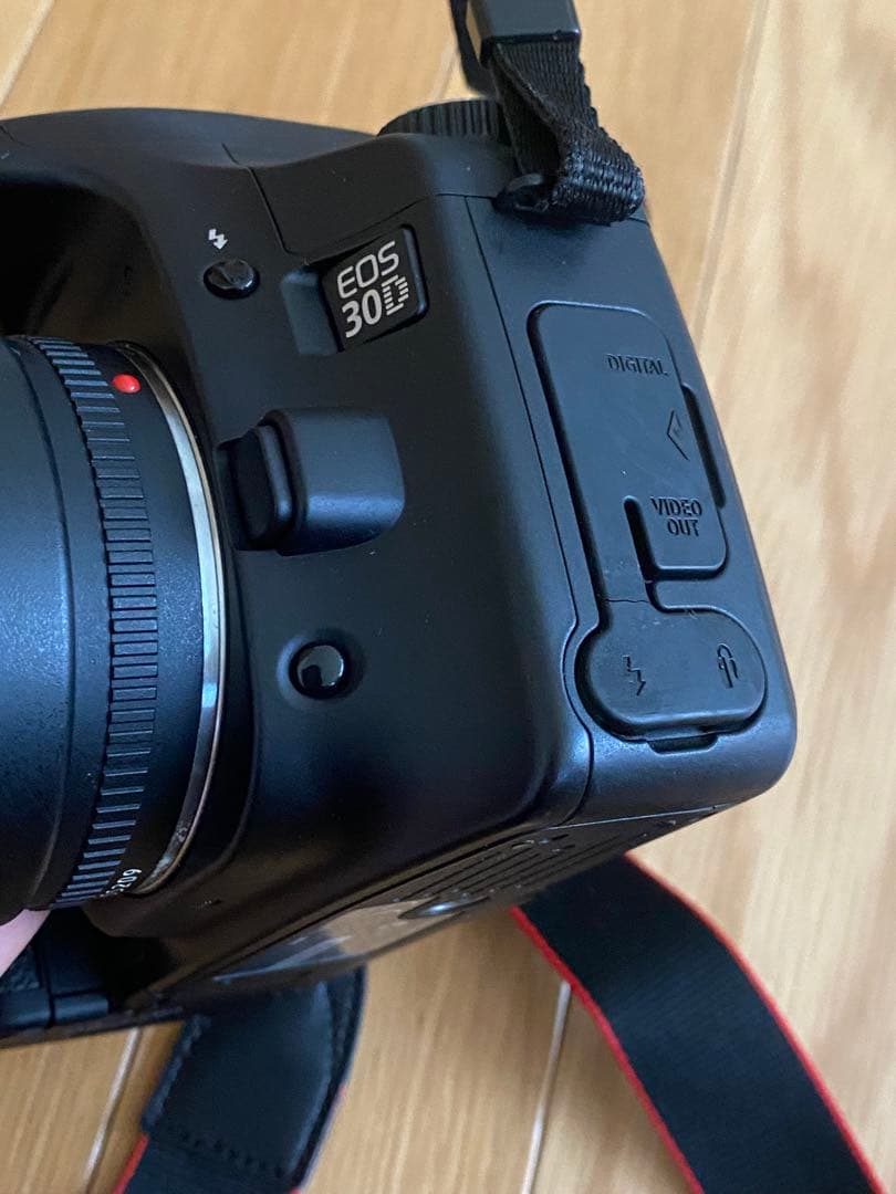 Canon EOS 30D デジタル一眼　EF70-210 動作品　比較的綺麗