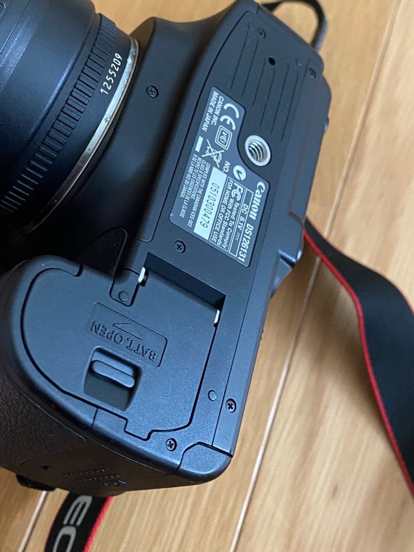 Canon EOS 30D デジタル一眼　EF70-210 動作品　比較的綺麗