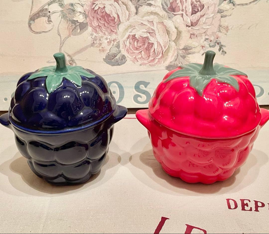 ＊＊ラズベリー　ル・クルーゼ＊＊新品未使用　ベリーシリーズ　希少　廃盤品