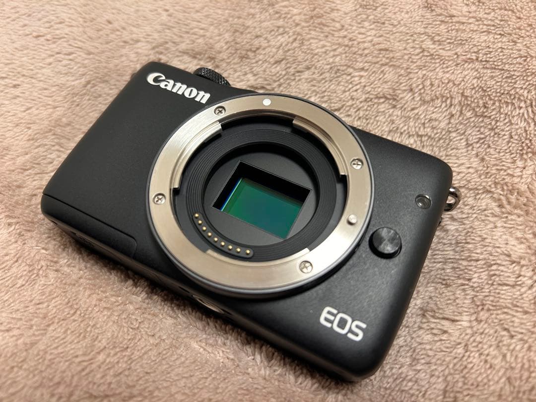 Canon EOS M10 ブラック ダブルズームキット