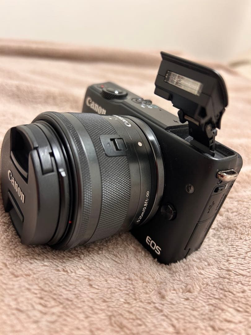 Canon EOS M10 ブラック ダブルズームキット