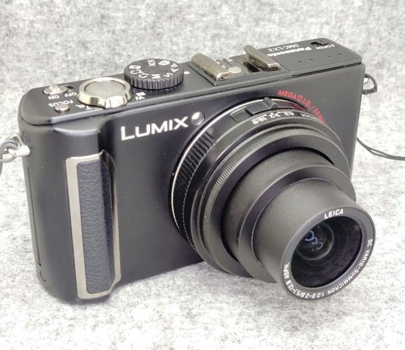 LUMIX DMC-LX３ コンパクトデジタルカメラ