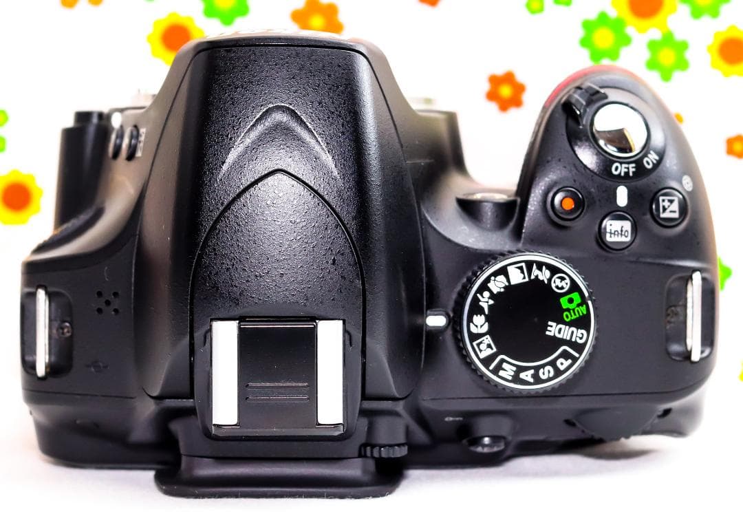 Nikon ニコン D3200☆高画質一眼レフ☆望遠レンズセット☆スマホに転送♪