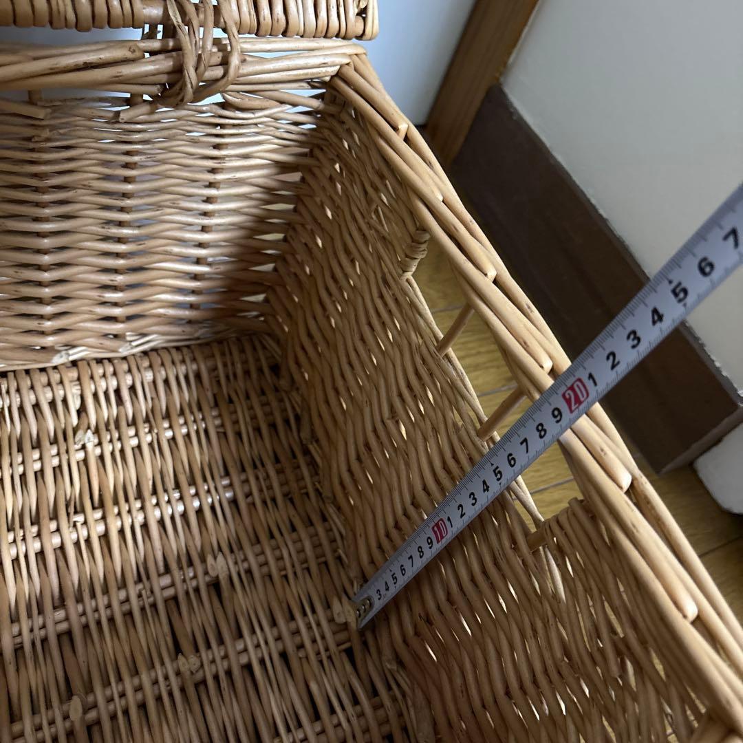 蓋付き籐バスケット