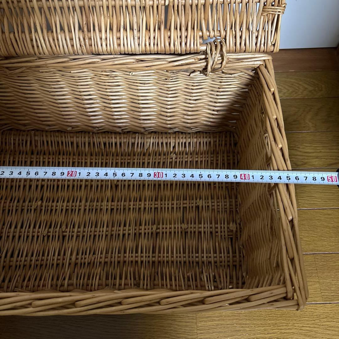 蓋付き籐バスケット