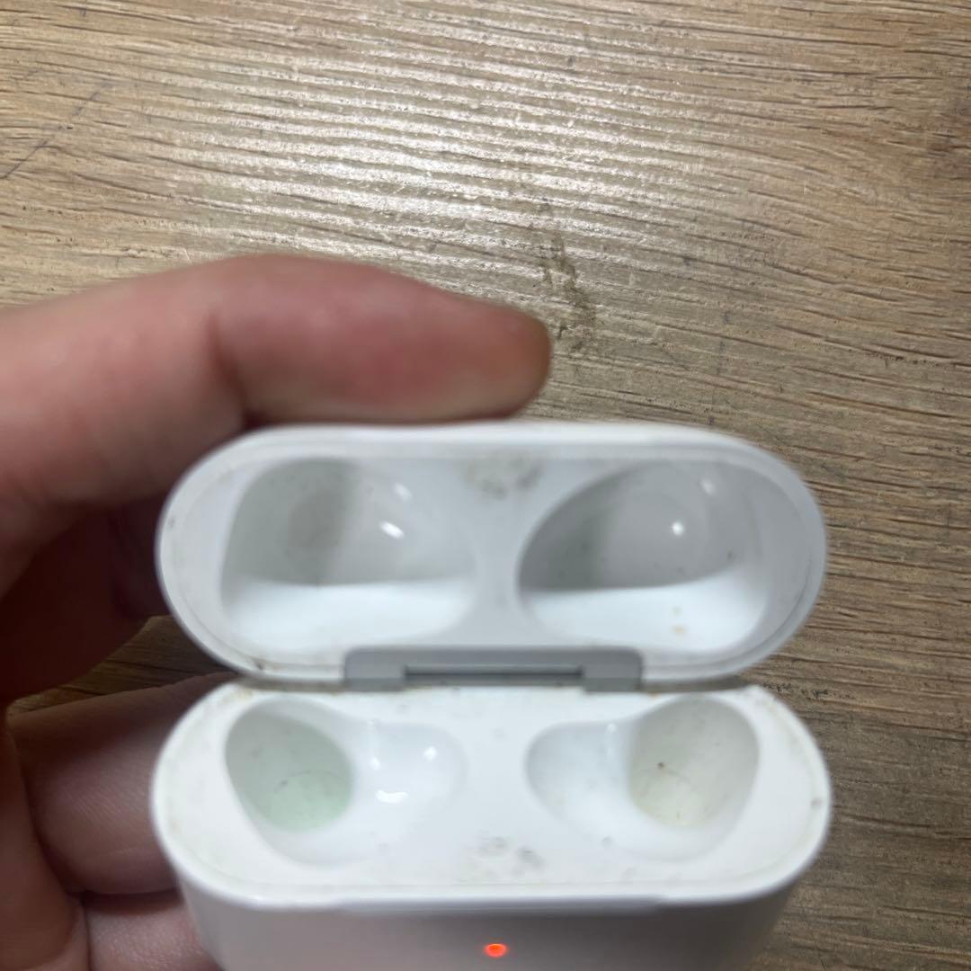AirPods本体 ケースのみ