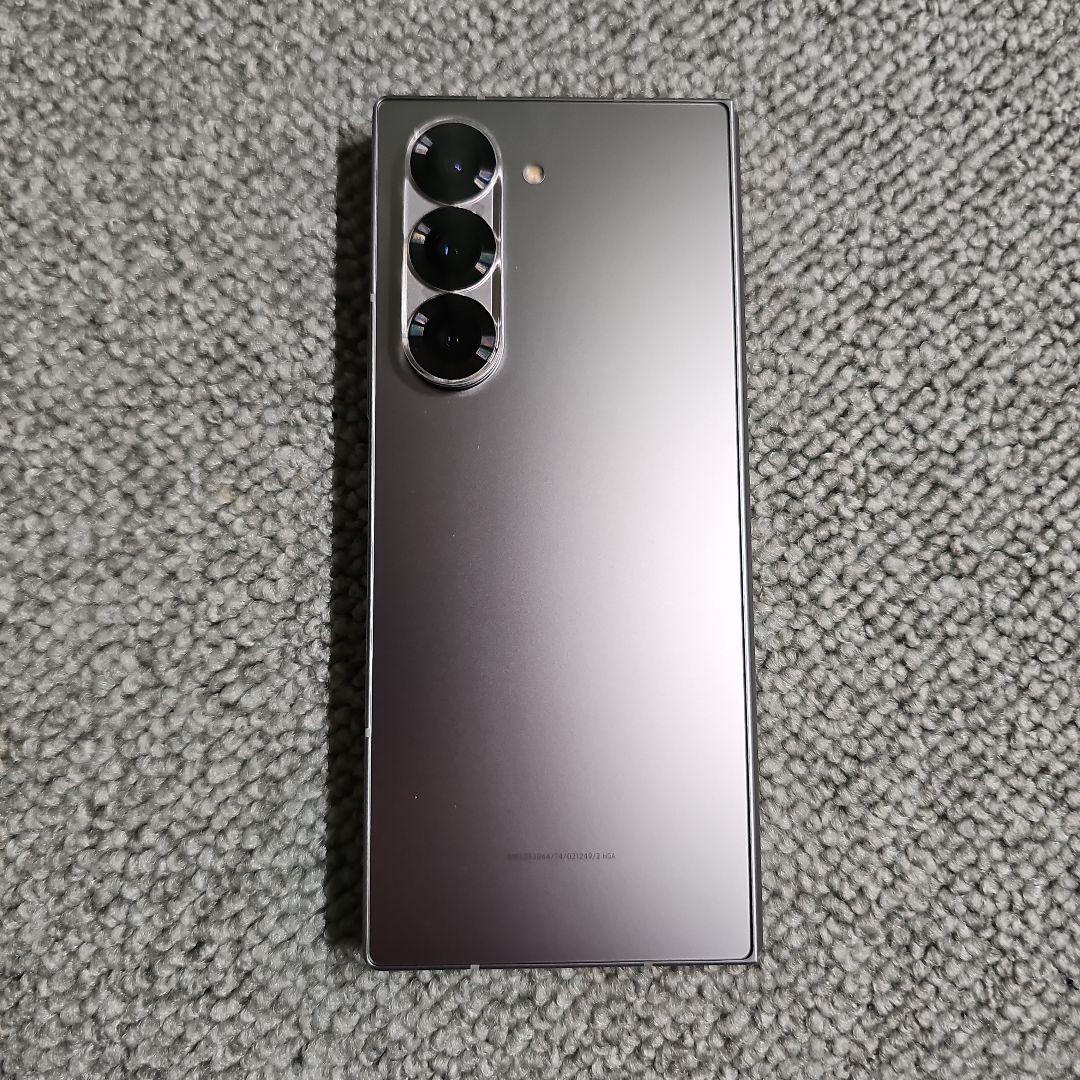 Galaxy Z Fold 6 シルバーシャドウ 256GB docomo版