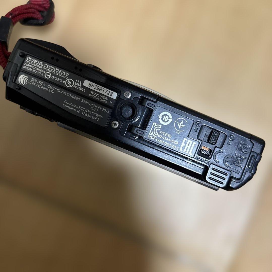 Olympus Tough TG-4 コンパクトデジタルカメラ