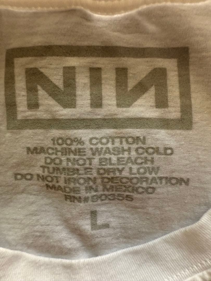 NINE INCH NAILS ロゴTシャツ