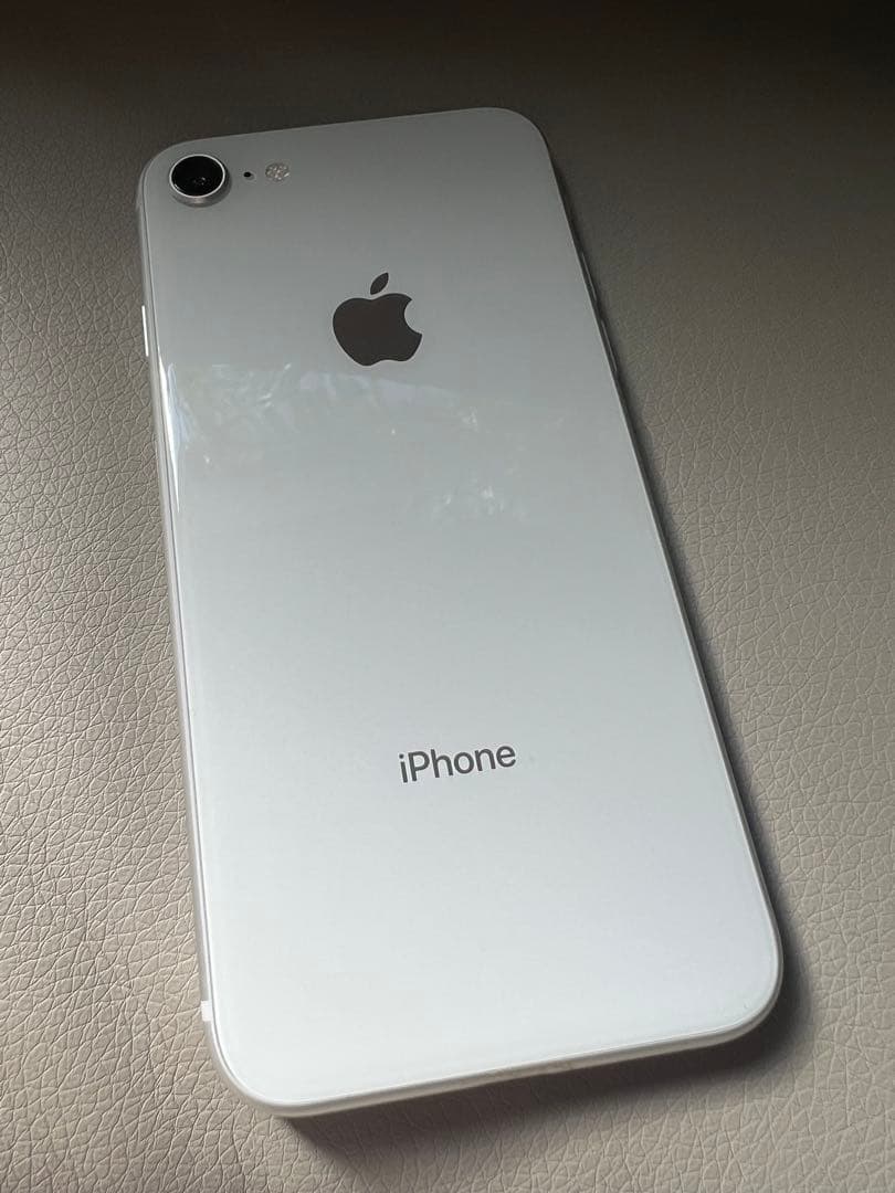 Apple iPhone 8 64GB ホワイト 本体 箱付き