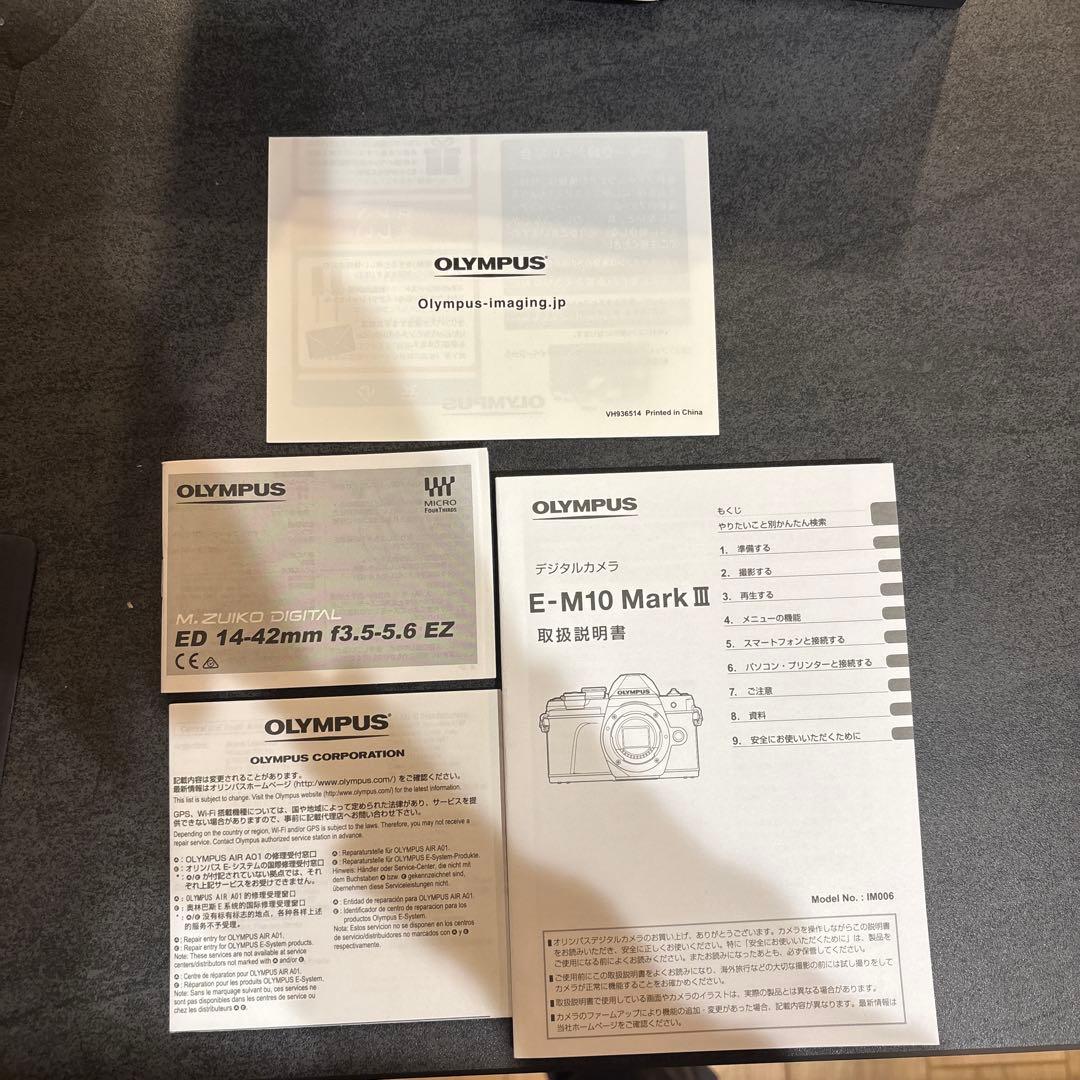 【美品】OLYMPUS OM-D E-M10 Mark 3 本体 レンズ2個
