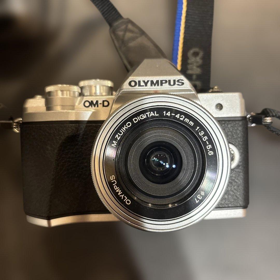 【美品】OLYMPUS OM-D E-M10 Mark 3 本体 レンズ2個