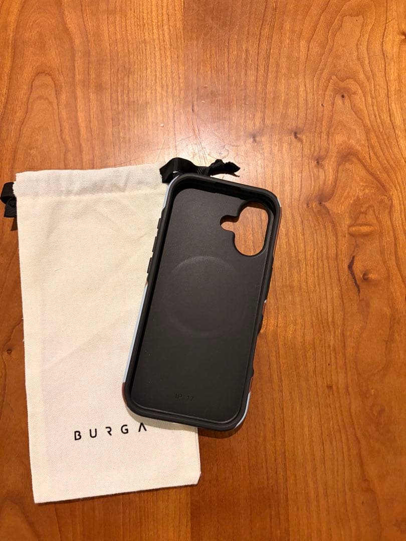 新品・未使用】BURGA iPhone17ケース