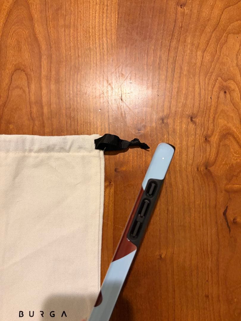 新品・未使用】BURGA iPhone17ケース