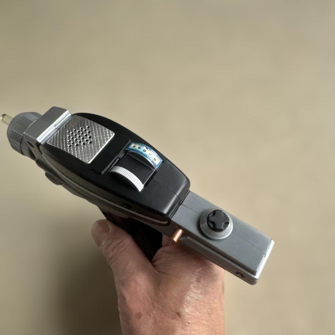 CLASSIC STAR TREK フェイザーガン　プレイメイツ社製