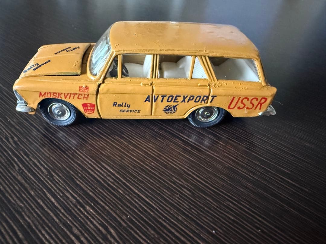 ソ連製　ミニカー　モスクヴィッチ426