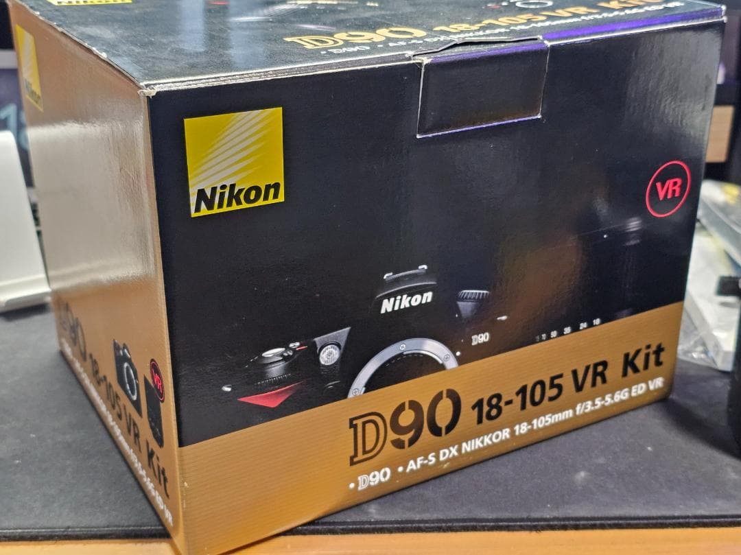 Nikon D90 ボディ ジャンク品 元箱・付属品多数