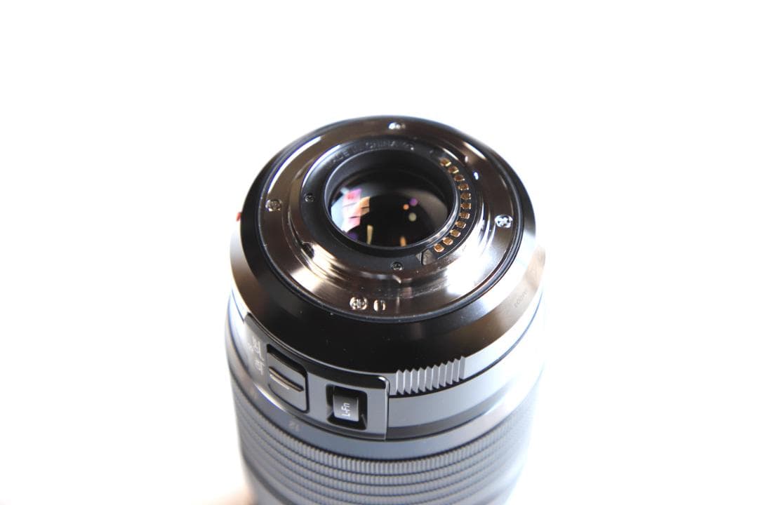 オリンパスレンズ　ED12－100ｍｍＦ４ＩＳ ＰＲＯ （ポーチとフィルター付）