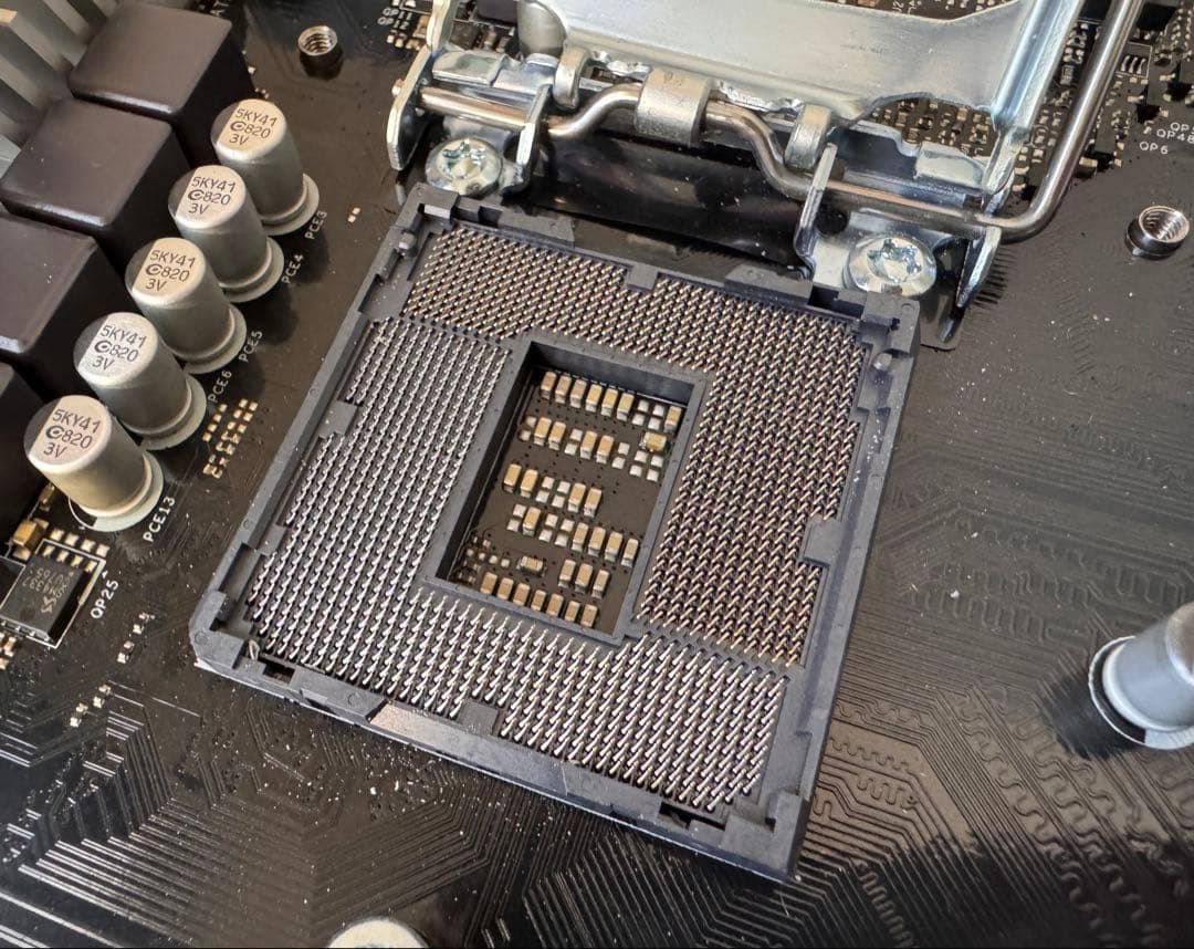 Corei7-8700 ＋ASRock B360M CPUマザボセット 動作良好