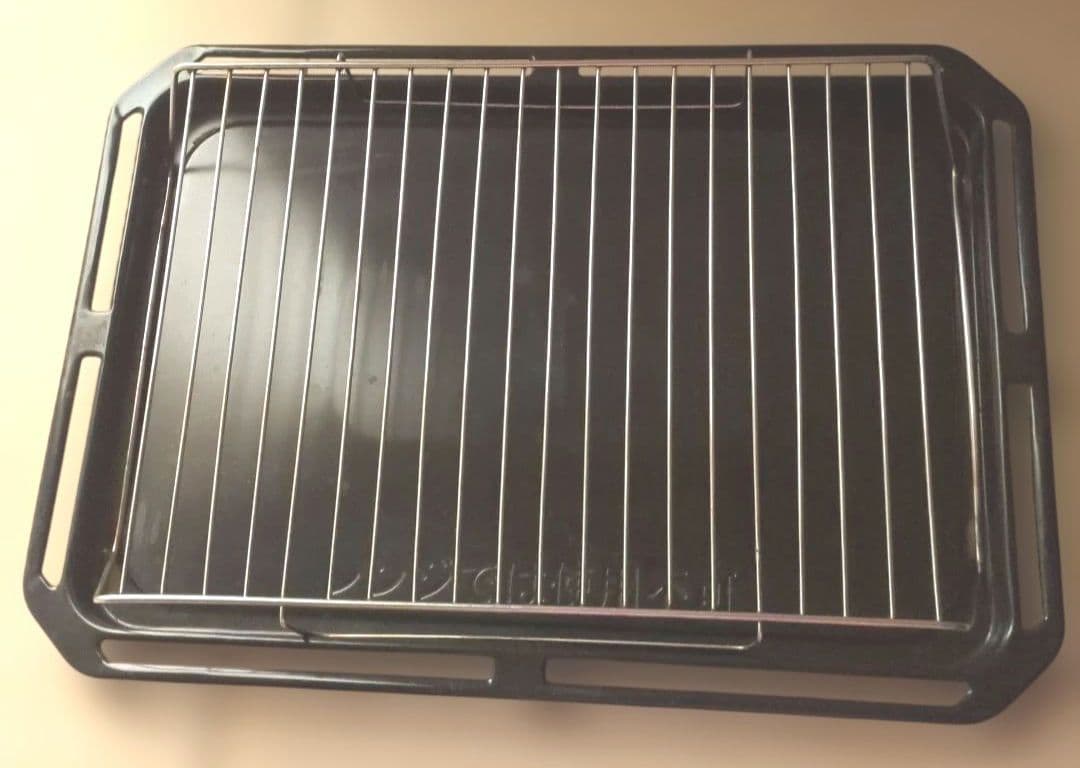 [ジャンク品]東芝 石窯ドーム過熱水蒸気オーブンレンジ ER-RD3000(W)